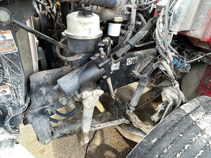 2018-peterbilt-337-image-56