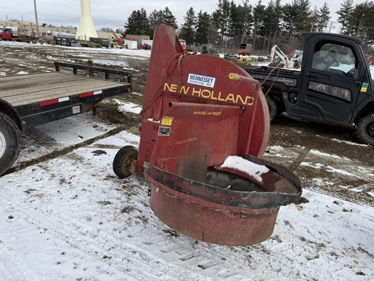 new-holland-28-image-2