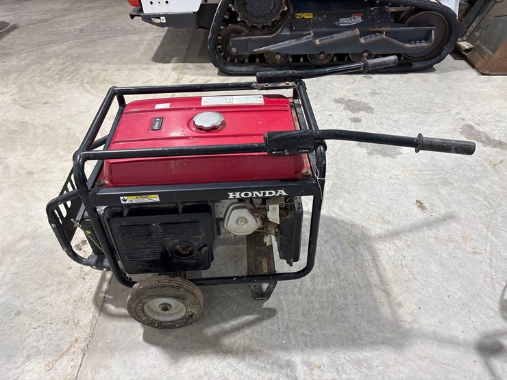 1995-honda-em-3800sx-generator-image-3