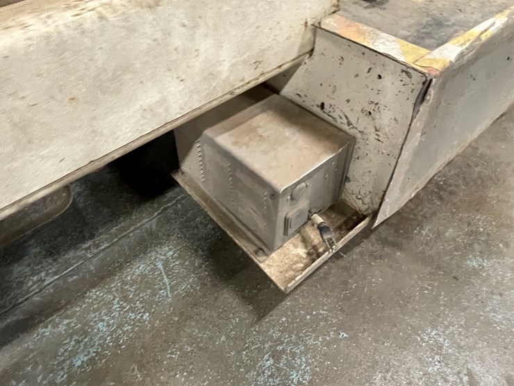 #204-•-terex-ts26-electric-scissor-lift-image-24