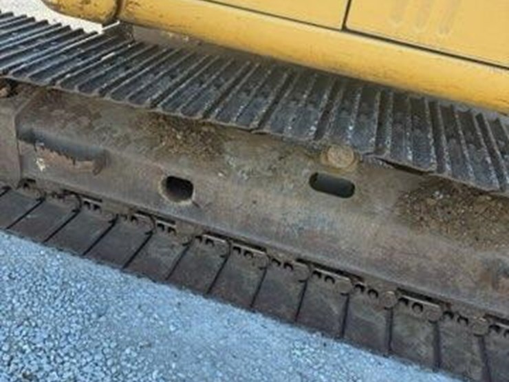 2012-deere-135d-image-20