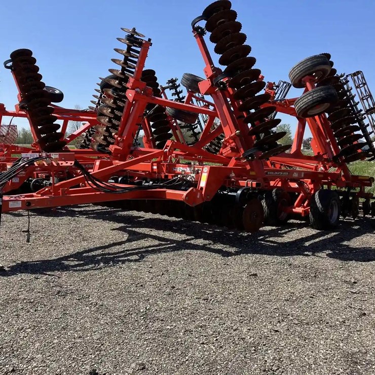 2019 Krause 8005-30 Excelerator - High Speed Vertical Tillage - 30 FT Working Width