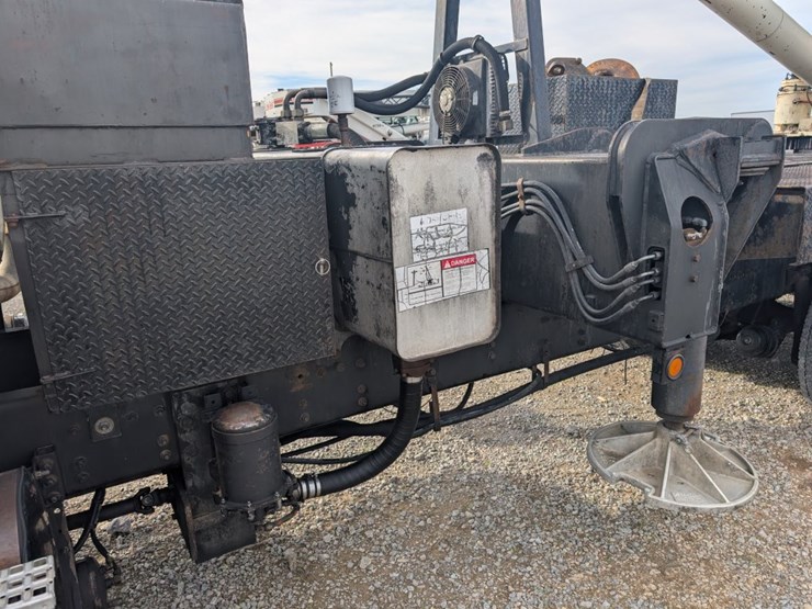 2001-national-1800-image-24