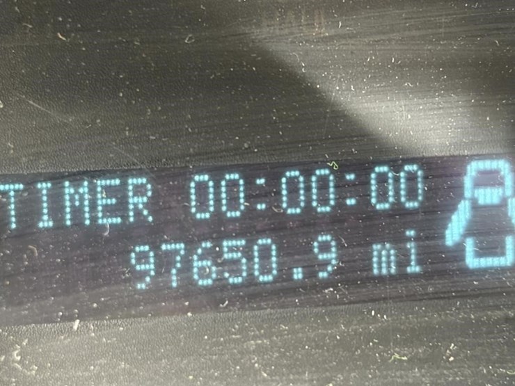 2014-ford-f150-xl-image-12