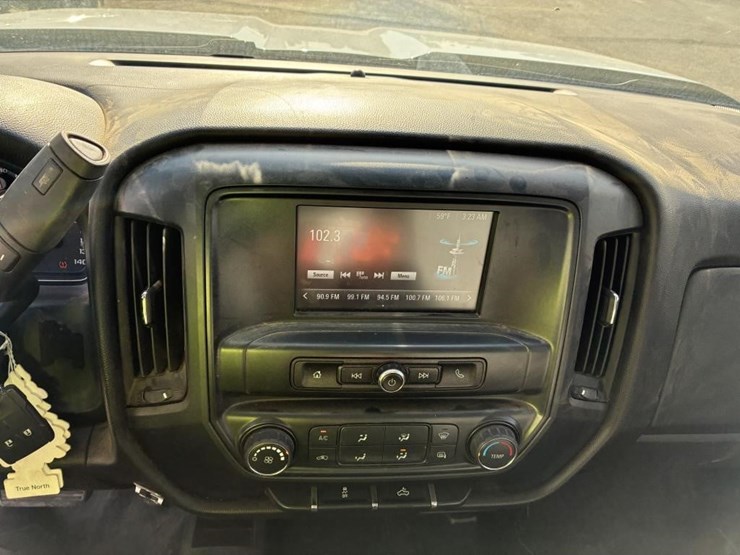 2018-chevrolet-2500-image-14