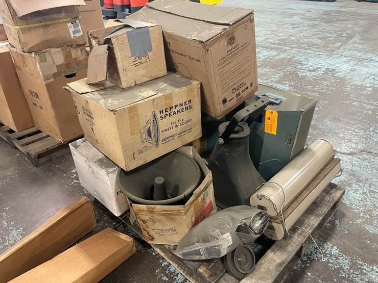 #7661-•-assorted-shop-speakers-image-3