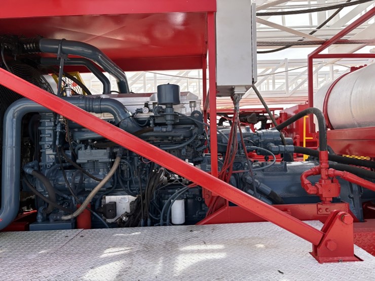 2007-rig-works-mustang-550-dd-5-axle-well-service-rig-image-12