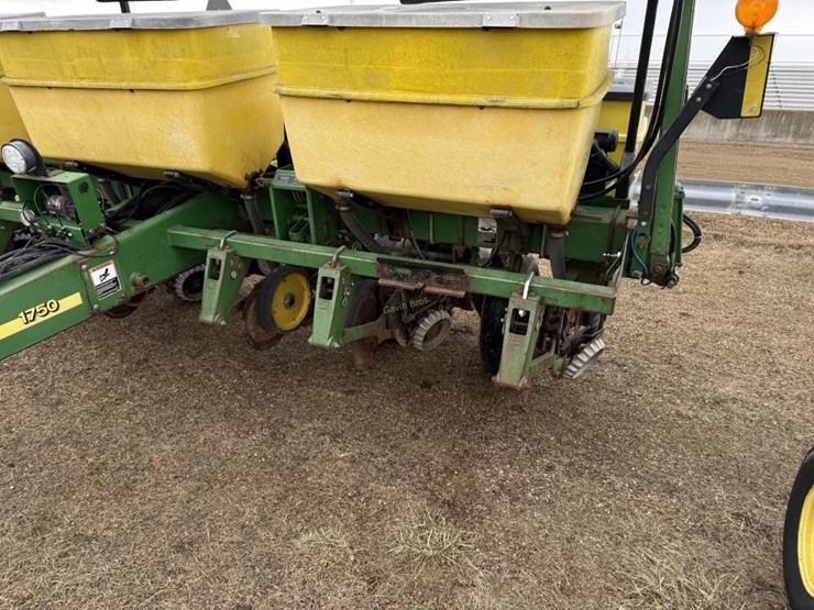 john-deere-1750-image-9