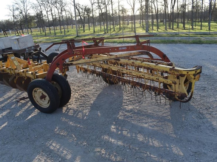 new-holland-258-image-2