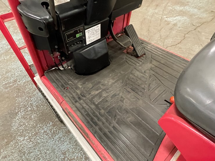 #185-•-toyota-7-runner-electric-forklift-image-16