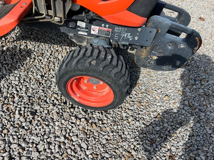 2017-white-251-image-21