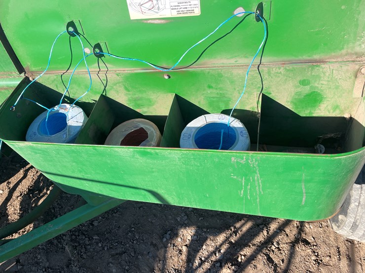 john-deere-328-image-13