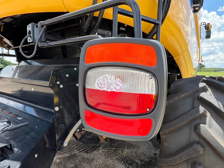 2023-new-holland-cr10.90-image-58