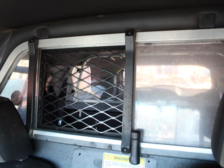 2014-ford-explorer-image-11