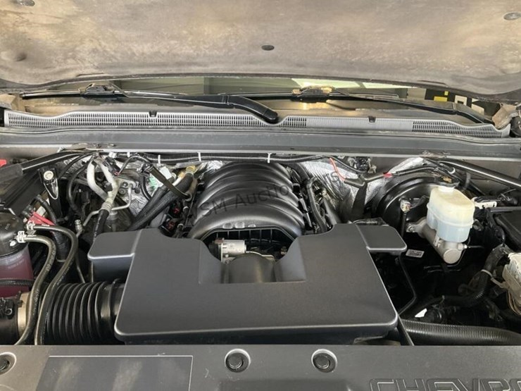 2016-chevrolet-tahoe-image-10