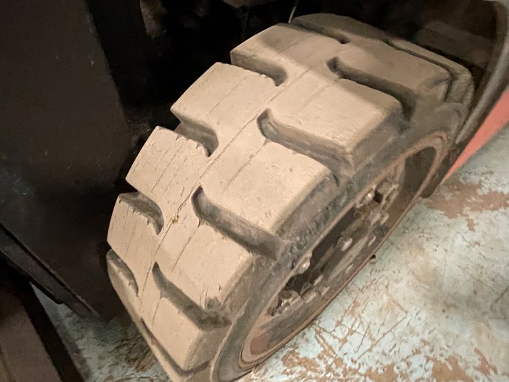 #170-•-world-lift-254-propane-forklift-image-14