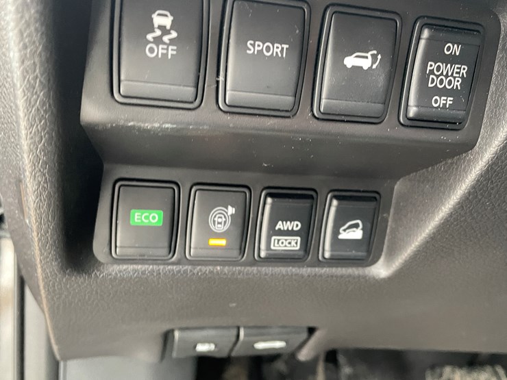 2015-nissan-rogue-sl-image-19