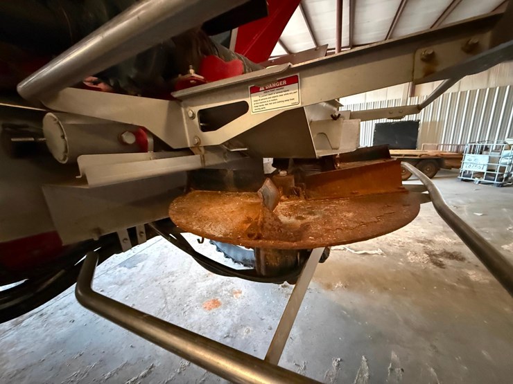 2022-white-251-image-10