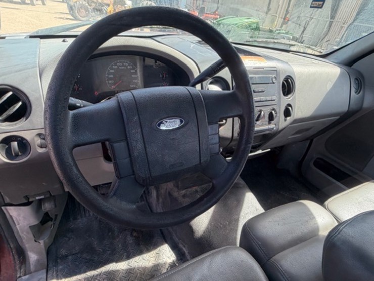 2005-ford-f150-xl-image-36