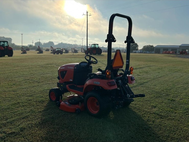 2023-white-251-image-6