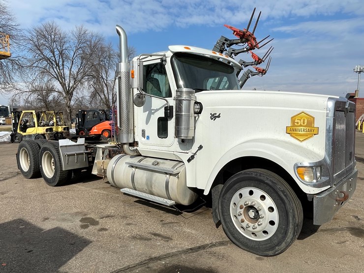 2000-international-9900-image-3