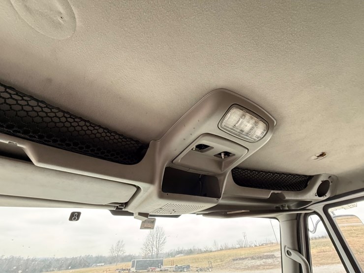 2012-international-durastar-4300-image-33