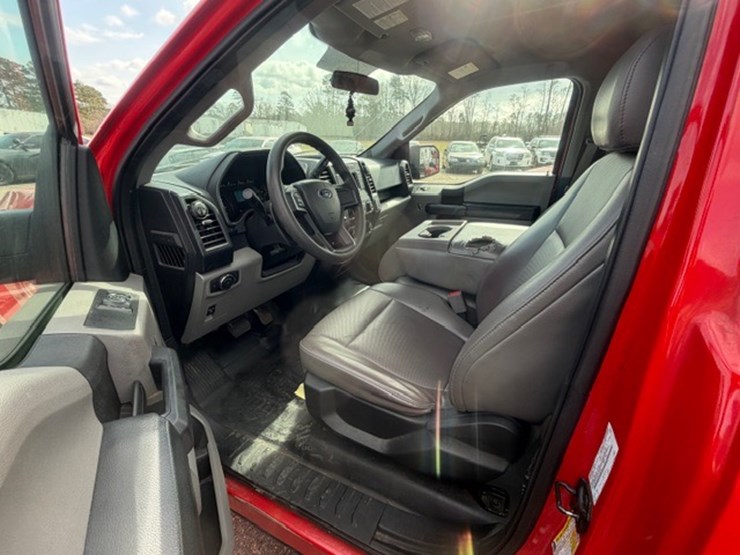 2016-ford-f150-xl-image-22