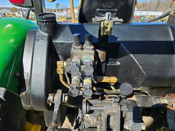 john-deere-5325-image-15