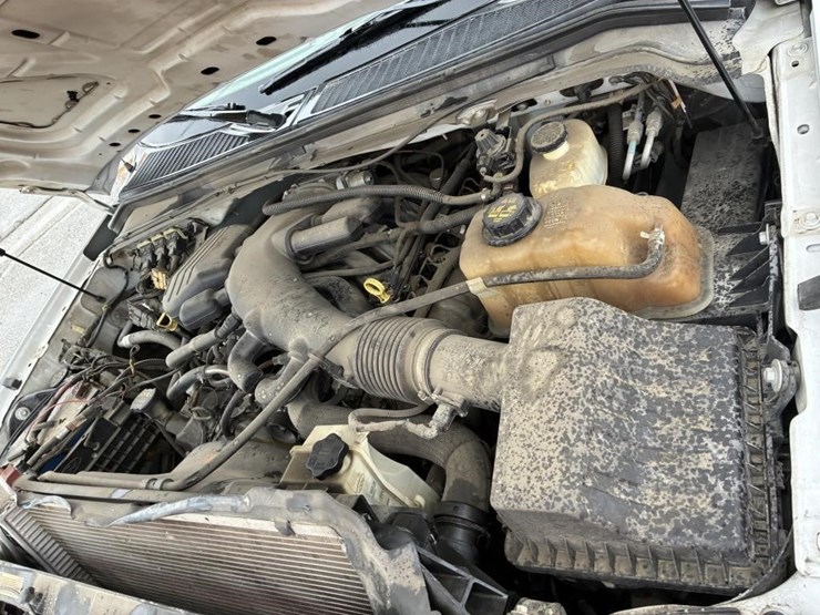 2010-ford-f550-image-6