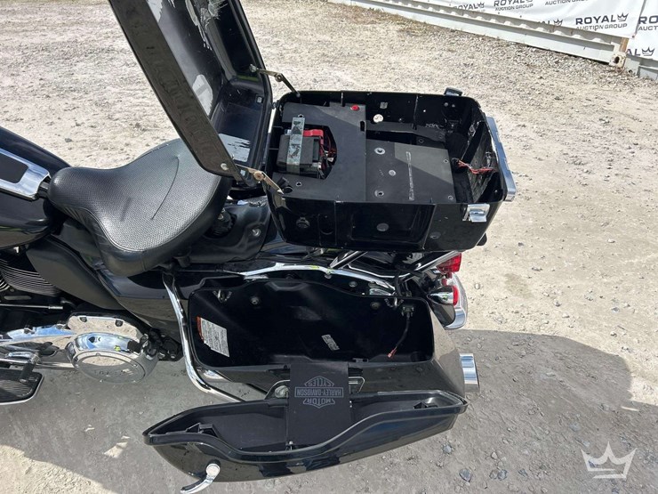 2021-harley-davidson-flhp-road-king-motorcycle-image-18