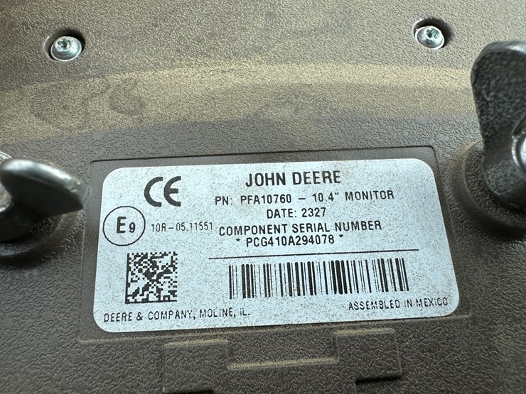 john-deere-10-image-4