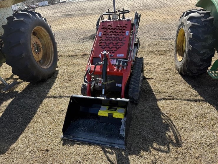 2025-new-agt-ysrt14-tracked-mini-skidsteer-image-2