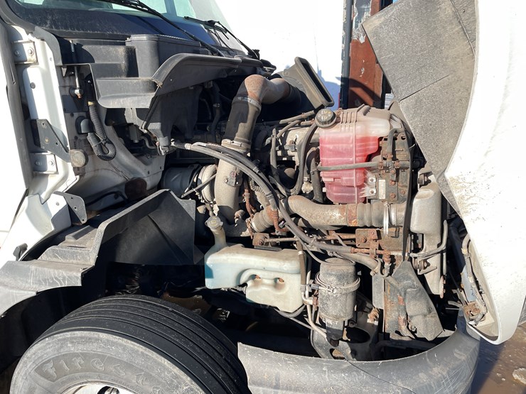 2012-international-prostar-image-9