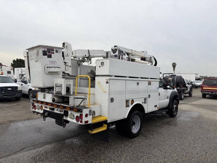 2016-ford-f550-image-3