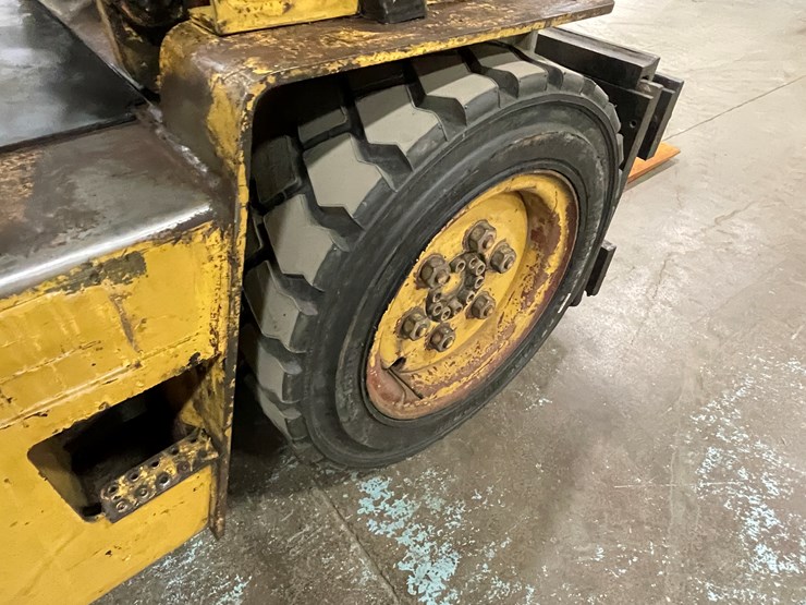 #178-•-cat-vc600-propane-forklift-image-23