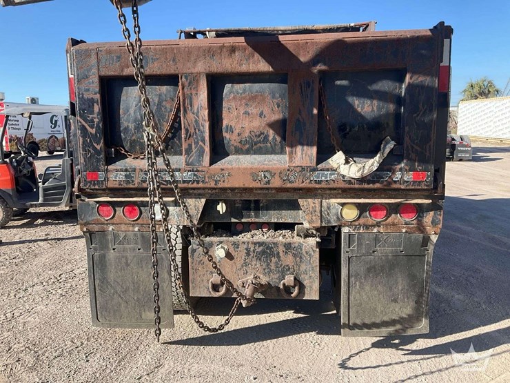 2014-international-durastar-4300-image-24