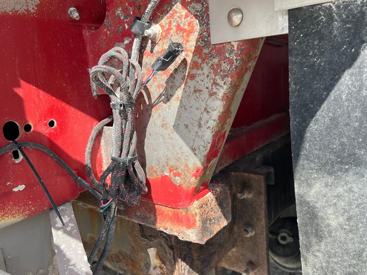 2015-case-ih-titan-3530-image-42