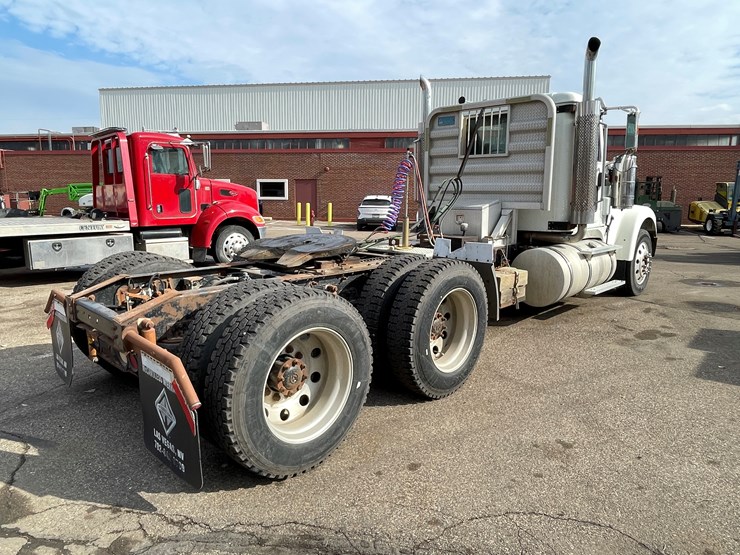 2000-international-9900-image-5