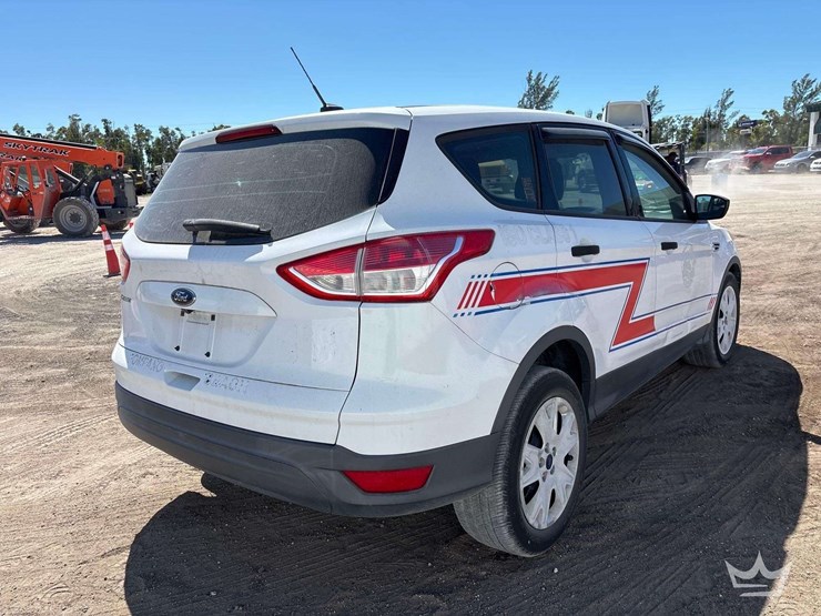 2014-ford-escape-image-3