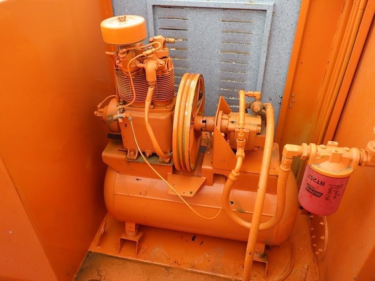 2004-ford-f650-image-10