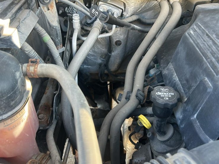 2017-chevrolet-silverado-3500hd-image-47