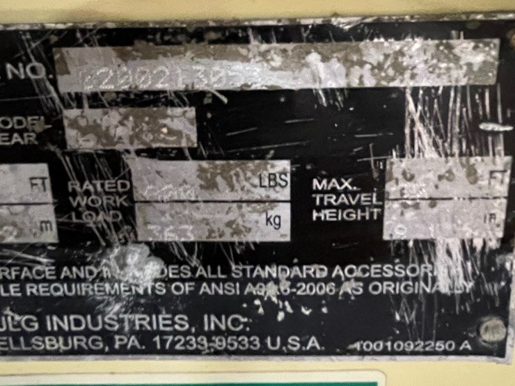 2012-jlg-4069le-image-15