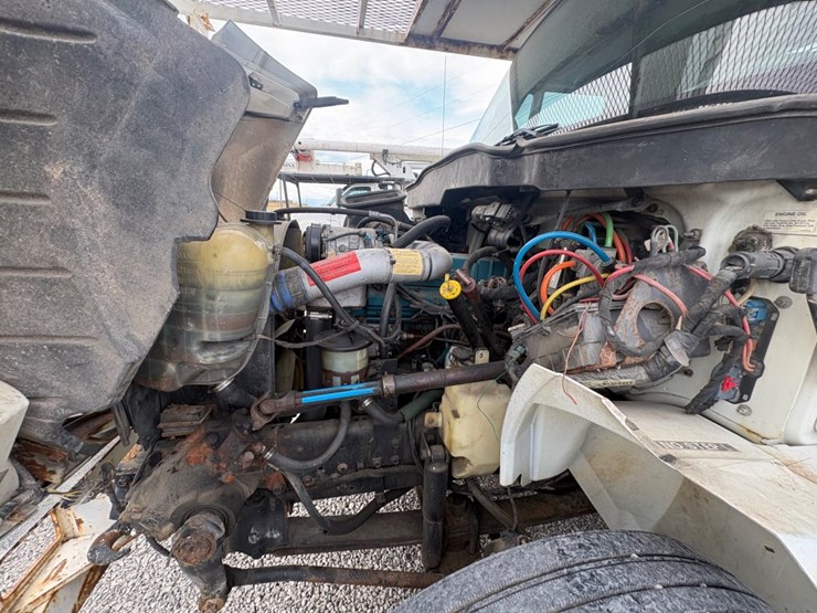 2003-international-durastar-4300-image-20