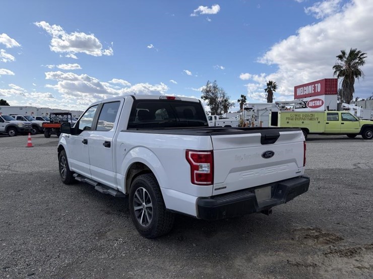 2018-ford-f150-xl-image-4