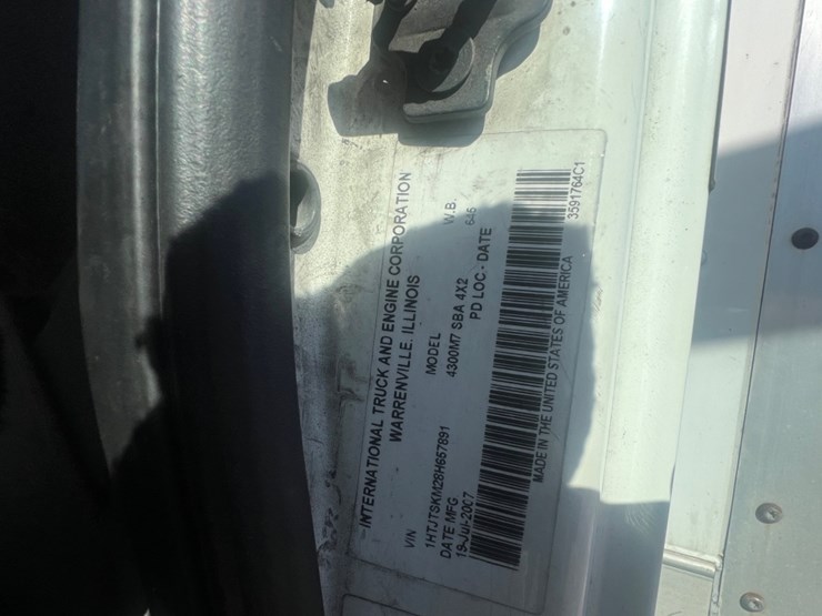 #30907-•-2008-international-durastar-4300m7-24'-single-axle-image-27