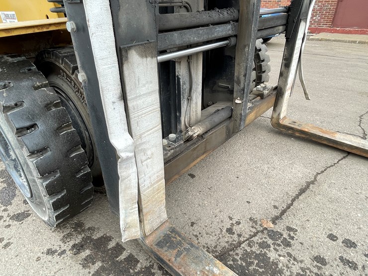 2018-caterpillar-dp135-image-37