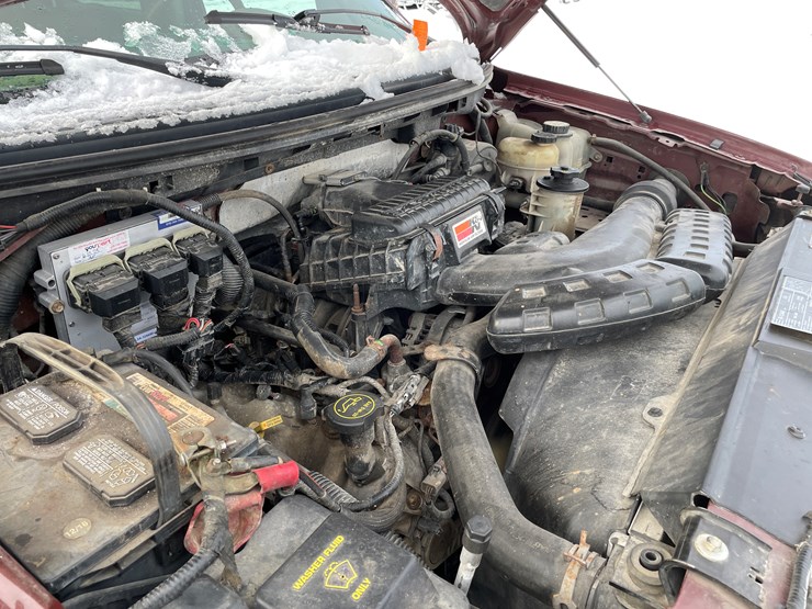 #1524-•-2016-chrysler-200-(has-mn-title)-image-28