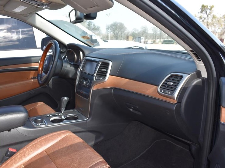 2012-jeep-grand-cherokee-image-14