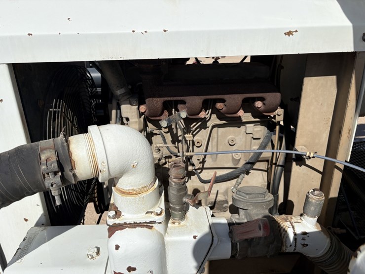 jays-inc-1000pd-t/a-bumper-pull-hydrovac-trailer-image-12