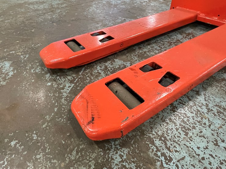 #231-•-toyota-ride-on-electric-pallet-jack-image-9